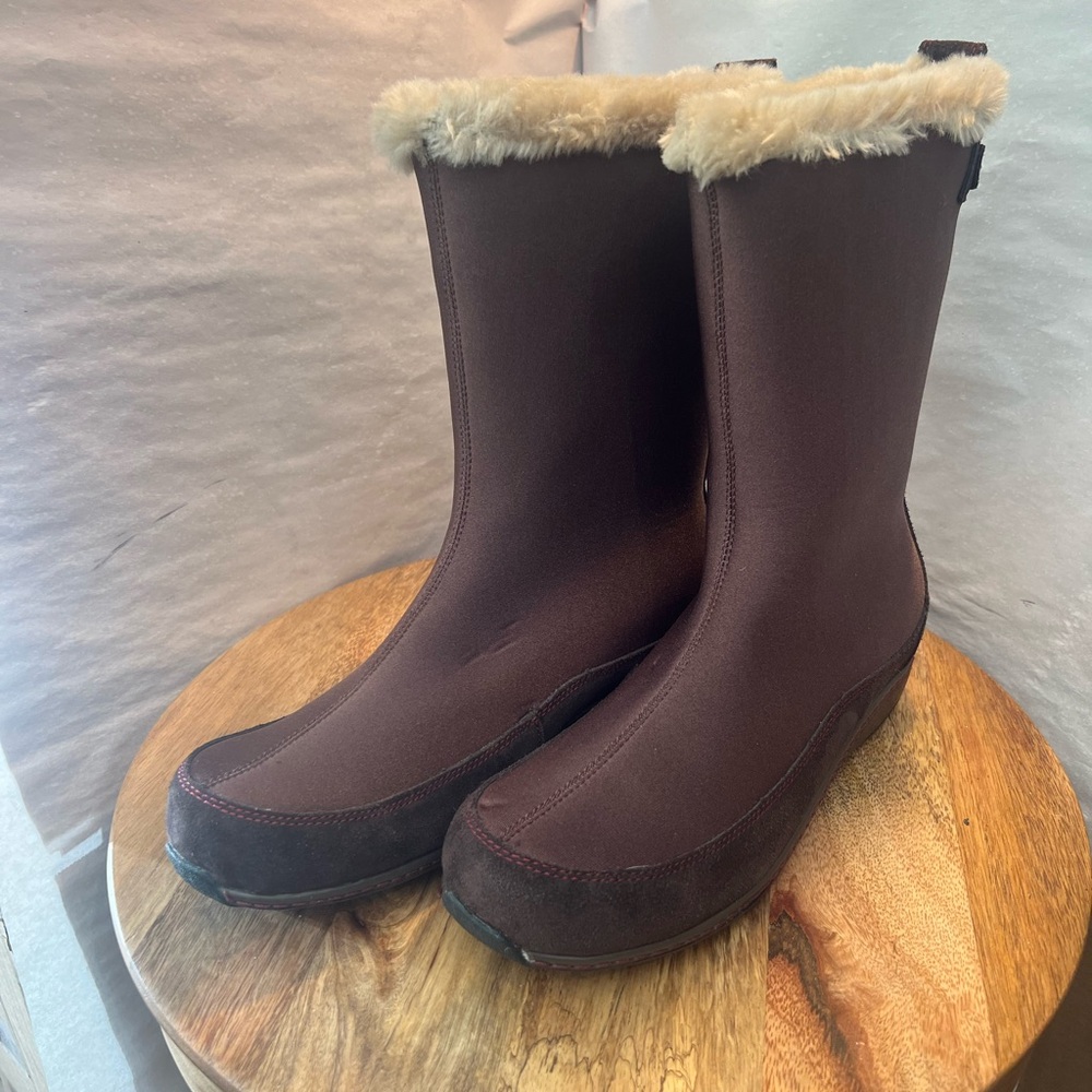 Aetrex Brown Cocoberry Furry Mid Calf Women’s Boots BB21W Size 9 B NOS!